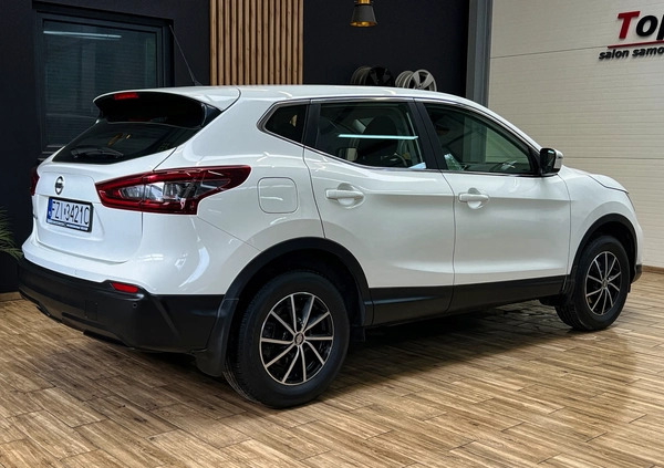 Nissan Qashqai cena 69900 przebieg: 82000, rok produkcji 2020 z Chrzanów małe 667